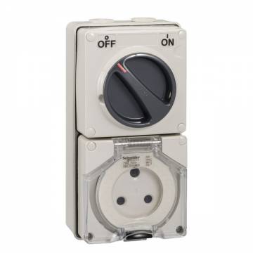 s56c315rpgy   Weather Protected 250V 15A Switch Socket (IP66)